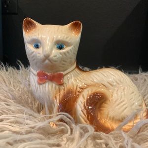 Vintage Ceramic Siamese cat decorative figurine made in Brazil